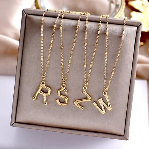 316L stainless steel fadeless fashion web celebrity small 18K gold alphabet necklace womens new collarbone choker chain