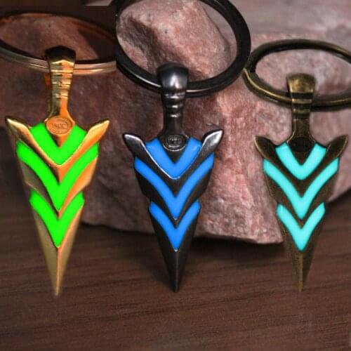 NEW Arrow keychain Green Blue glowing spearhead key Chain Pendant glow in the dark gift Highlight