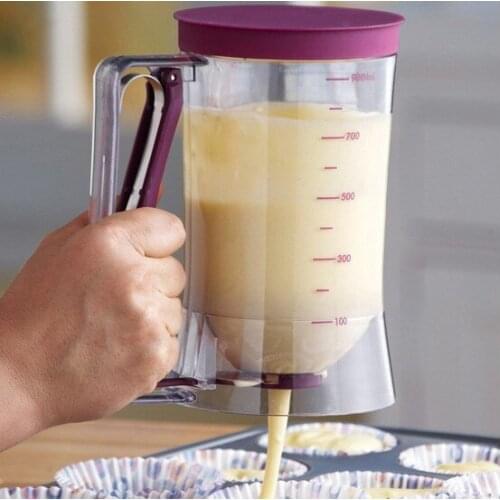 1PC Cake Batter Dispenser Baking Tool 900ml Capacity Pancakes Muffin Cupcakes Pastry Jug Plastic Practical Cooking Tools OK 0403