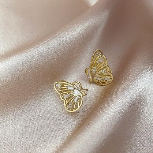 2021 fashion trendy three-dimensional butterfly earring tide girl heart earrings contracted cold wind earrings
