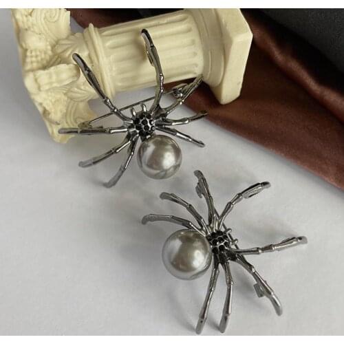 High-grade Black Spider Shape Pearl Insect Brooch Female Corsage Gifts Women Men Clothes Accessories Fashion Personality Jewelry