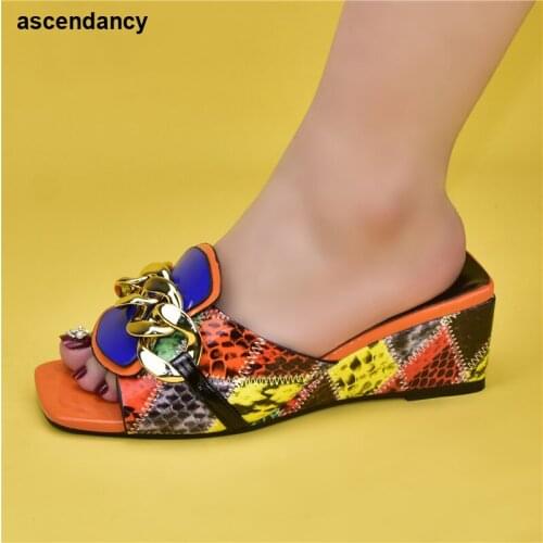 Snake Skin Womens Platform Heels Patent Leather Ladies Shoes and Sandals Wedding Shoes Bride Platform Shoes Metal Chain Slides