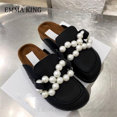 Spring Women Flat Mules Round Toe Slip on Pearl String Slippers Women Casual Outdoor Holiday Loafers Trendy Shoe for Women 2021