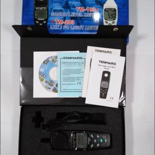 Tenmars TM-203 Handheld Auto Ranging Light Meter With Datalogging