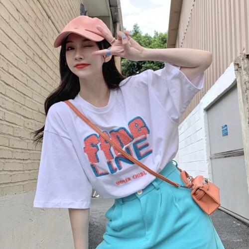 Woman Tshirts White Middle-sleeved Short-sleeved T-shirt Womens Summer New Loose Design Niche Korean Style Top