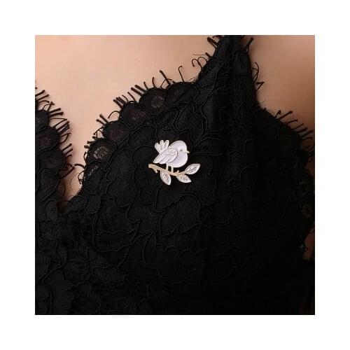 New fashion Simple cute bird brooch For Women girl Accessories jewelry wholesale