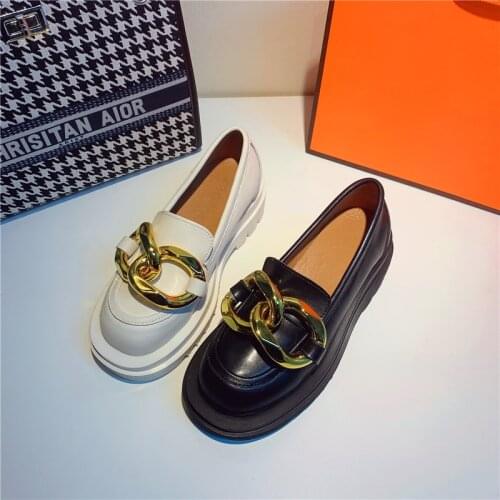 Large size womens shoes 41-43 leather thick-soled British small leather shoes all-match large gold chain loafers single shoes