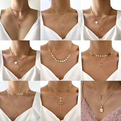 Vintage Gold Sequins Geometric Necklace for Women Fashion Moon Star Moon Flower Clavicle Chain Necklace Party Jewelry Gifts