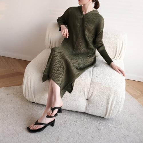 Autumn/spring new product manufacturers directly supply 2021 Miyake pleated temperament casual fashion hoodie long-sleeve dress
