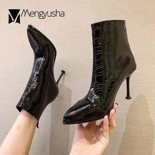 Carved japanned leather short boots women plush pointed toe winter chelsea botte fashion solid super high heels party club botas
