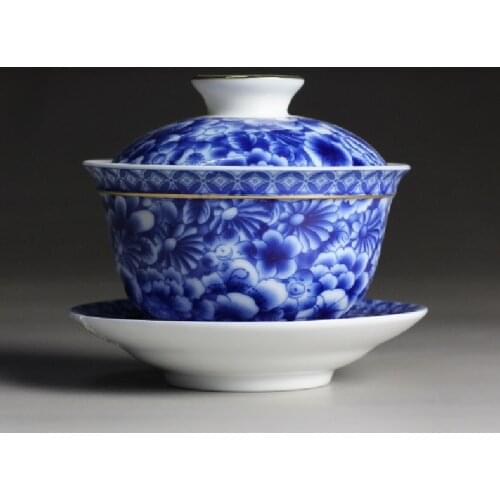 Tea Bowl Chinese Tea Set Jingdezhen Blue and White Porcelain Gaiwan Ceramic Tea Cup and Saucer Set Gold Painted Tea Tureen