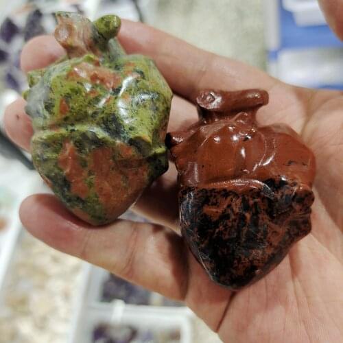 1pcs natural Crystal stone Lifelike Human Heart Model-Chop Shop Body Part Organ Halloween Horror Prop Decorations
