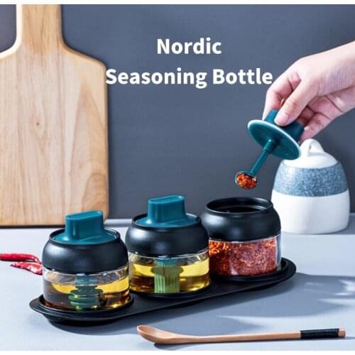 Kitchen Glass Spice Jars With Lid Waterproof Moisture-Proof Leak-Proof Salt And Pepper Shakers Set Oil Bottle With Label Paper