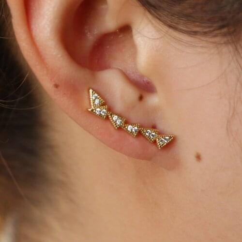 Wholesale triangle linked unique long ear climber prong setting CZ zirconia geometric triangle arrow earring