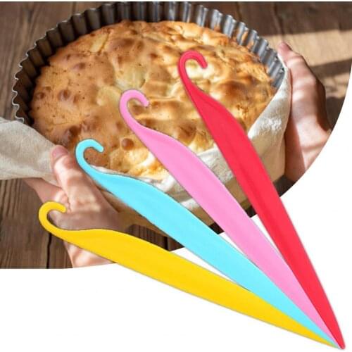 Cake Scrapers Lightweight Safe 4 Colors PP Cake Scraper Baking Tools for Kitchen DIY Smoother Kitchen Tools