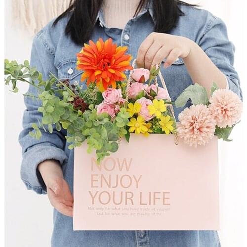 5pcs Portable Flower Box Waterproof Paper Handy Gift Bag Kraft Handbag Wedding Rose Party Gift Box Packaging