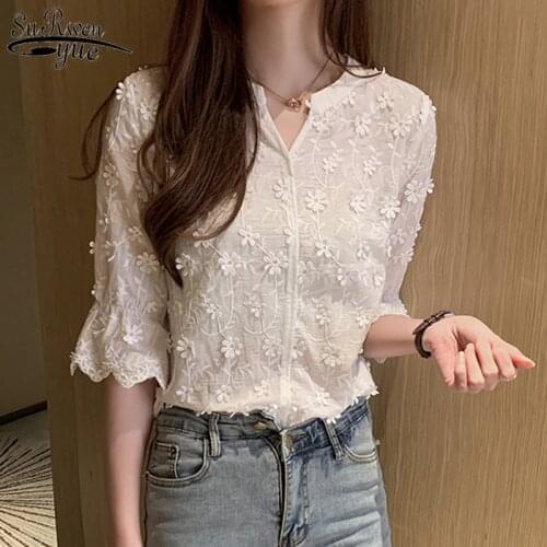Fashion Ladys Shirt Fashion Women 2021 Summer New Embroidered White Cotton Blouse Floral Korean Style Womans Shirt Clothes