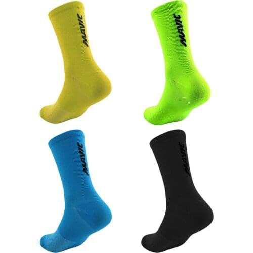 1 Pair Professional Men Sports Socks Riding Cycling Basketball Running Sport Sock Hiking Skiing Women Bike Bicycle Slip Socks