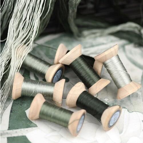 Hand-embroidered embroidery thread / silk thread / wrapped silk silk embroidery thread / hand-embroidered spool /Withered green