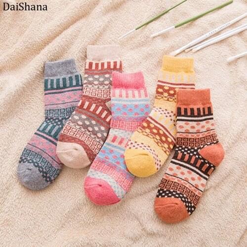 DaiShana 2019 New Winter Thick Warm Wool Women Socks Colorful Socks Fashion Casual Euramerican Christmas Cotton Socks Gift 1pair