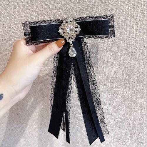 New College Style Black BowTie British Retro Lace Bow Brooches Korean Rhinestone Satin Collar Flower Womens Shirts Accessories