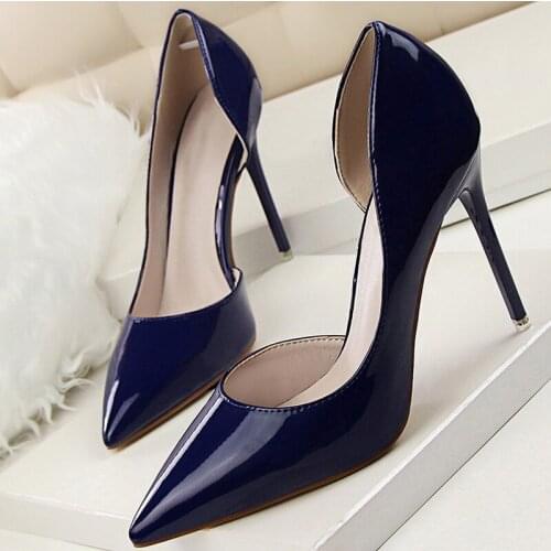 C.NEW S Leather Pumps