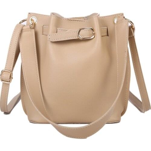 Casual Wide Strap Bucket Bag Women Shoulder Bags Large Capacity Vintage PU Leather Crossbody Bags Purses and Handbags sac a main