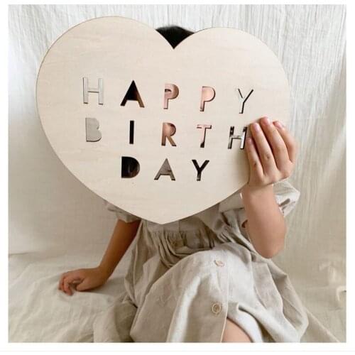 INS Wooden Birthday Card Cartoon Bear Heart Newborn Baby Milestone Cards Wood Sign Board Ornament Home Party Decor Photo Props