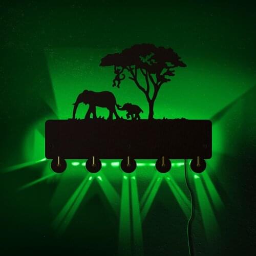 Elephant Family Handicraft Wooden Wall Decor Wall Hanging Elephant Family Key Holder Decorative Key Organizer Rack with 5 Hooks