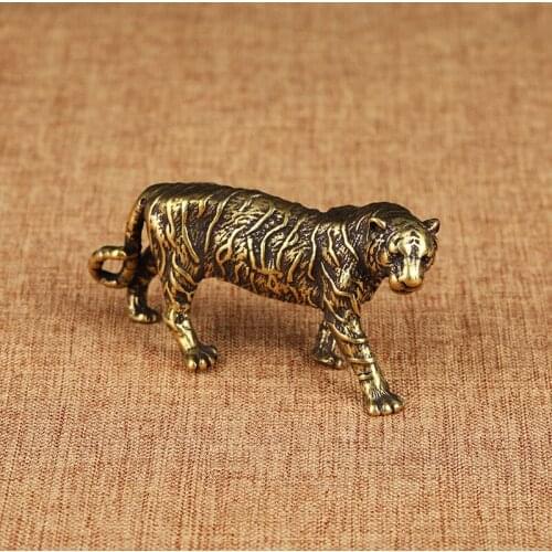Retro Handmade Twelve Zodiac Brass Tiger Home Desk Ornaments Keychain Creative Retro Tiger Mini Copper Statue Gifts