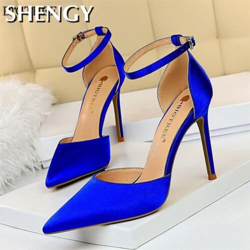 Womens Simple High Heels 2020 New Pump Womens Silk Ankle Buckle Party Sandals Pointed Hollow Womens Sexy Nightclub Shoes