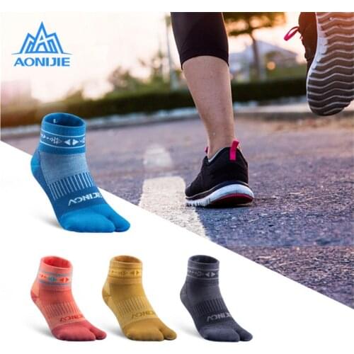 AONIJIE 2 Pairs/Set Outdoor Sports Socks Running Athletic Performance Tab Training Cushion Compression Two Toe Socks Walking