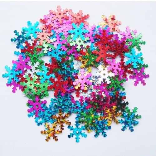 500pcs/lot 25mm Snowflake PVC Sequins With 1 Center Hole Christmas Gift DIY Clothes Navidad Ornaments Laser Colors