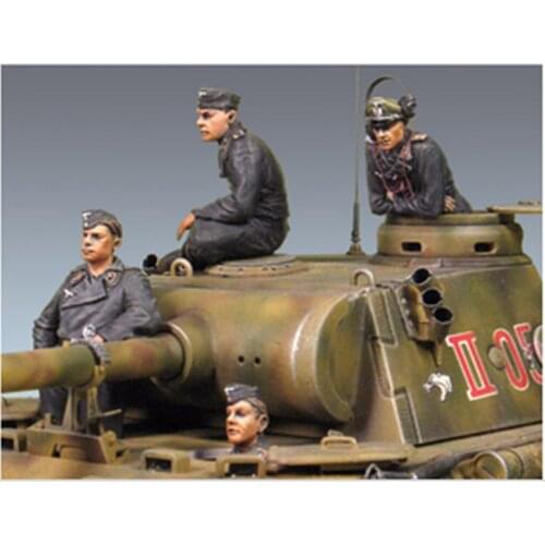 WWII German resin soldier armored officer four-person kit model 1：35