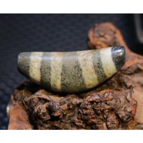 RoyalEnergy Tibetan Agate Blue&white Color 4 stripes horn shape Totem dZi Bead Pendant Amulet Timestown