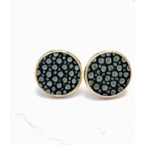 Pearls Skin Button Studs Earrings for Women Custom Women Jewelry Manufacturer