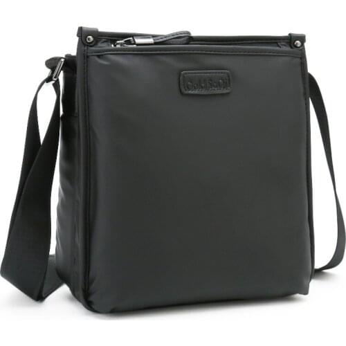 Nice design Crossbody bag many pocket inside and neoprene soft messenger bags man good