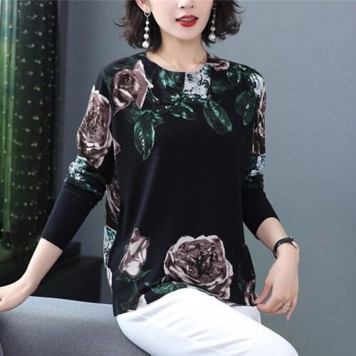 Autumn and winter new womens round neck pullover print loose large size long-sleeved sweater autumn and winter sweater