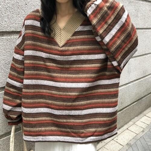 iMucci Women's V-Neck Pullovers