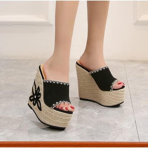 Slippers Womens Summer Fashion Outdoor Wear Leather High Heel Wedge Heel Platform Raise Ladies Sandal Beach Slippers