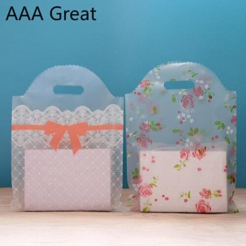 Plastic Gifts Bags With Handles Packing Pouches For Wedding Party Supplies Baking Package Bags Shops Birthday Supplies Christmas