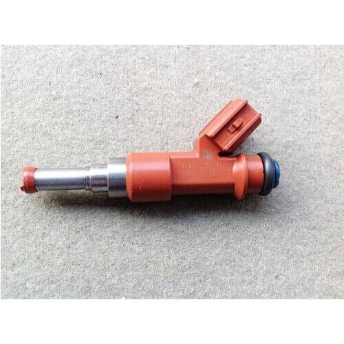 Free shipping high quality fuel injector 23250-0P040 for 3.5 Toyota Lexus 23209 -0P040 Fuel Injector