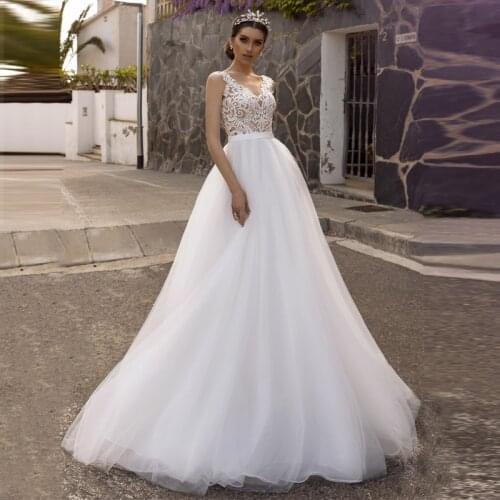 2020 A Line Wedding Gowns for Bride V Neck Lace Appliques Sleeveless Open Back Cheap High Quality Bridal Dress with Sash Tv13