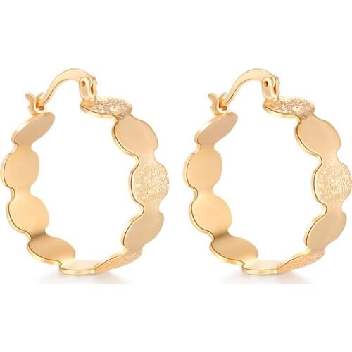 Japan and South Korea Small Fresh And Simple Petal-Shaped Gold Color Circle Tarrings Trend New ZK30