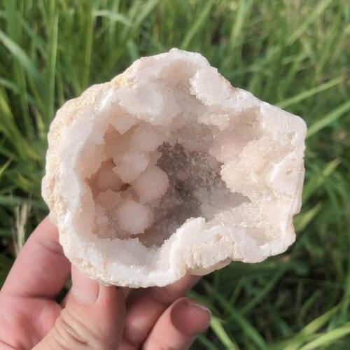 1pc Natural Crystals Quartz Hollow Agate Geode Energy Reiki Stones Room Home Office Aquarium Decoration Accessories Gemstone