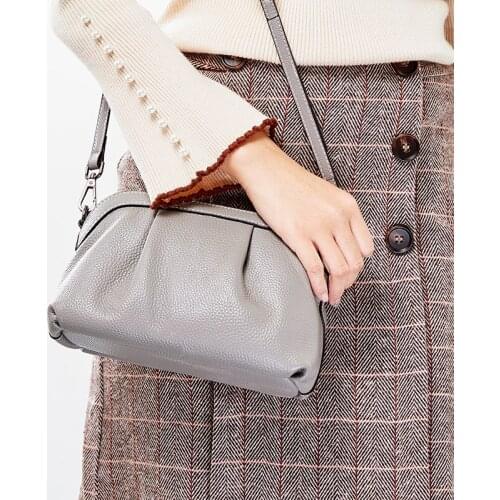 Pretty girls bags cross body bags foe women 2020 new arrival fashion handbags small messenger bags convenient shoulder bags hot