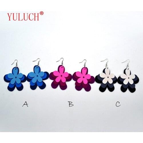 2018 cute wooden three-layer small flowers light pendant multi-layer gradient earrings jewelry jewelry for women
