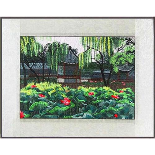 Embroidery finished / Suzhou Classical Embroidery / Forest green silk decorative painting / Cross Stitch finished