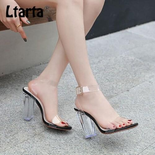 LTARTA 2021 Summer Fashion Ladies Sandals Crystal Word Buckle Womens Shoes Thick High-heeled Open Toe Sandals 34-42 LXM