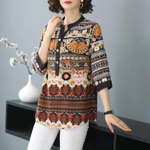 Retro Buttons Decorative Round Neck Shirt Female Ethnic Style Printing Loose Blouse Seven-sleeve Pullover Women Plus Size 5XL